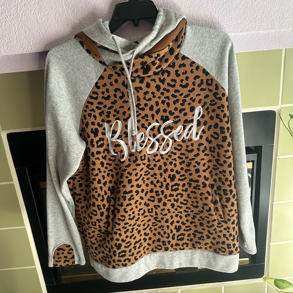 Love and Faith sweatshirt XL